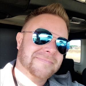 Meet your Posher, Rob